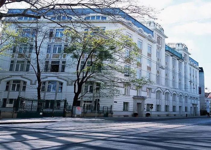 Hotel Nh Belvedere 4*